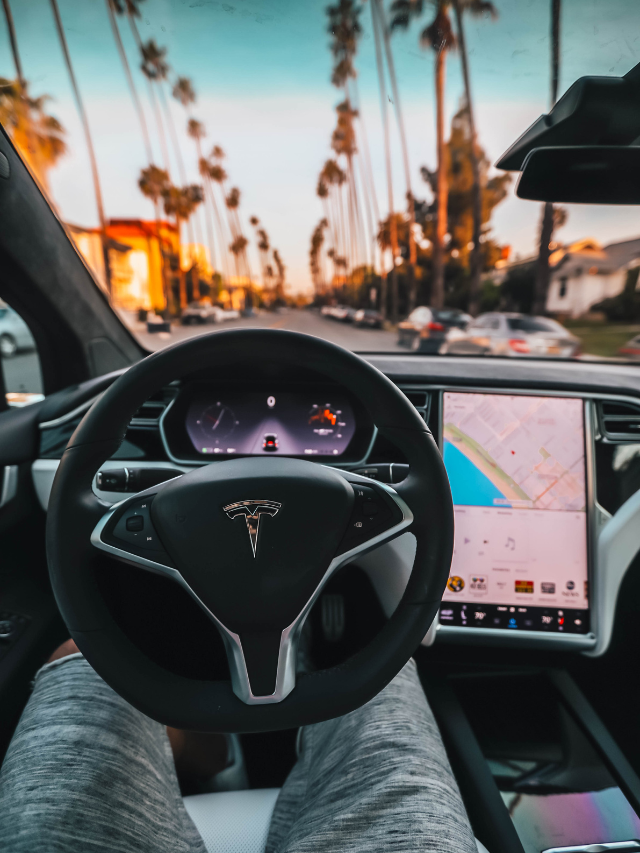 Bridging Business Strategies: How Enterprises Integrate Tesla Semi into their Operations